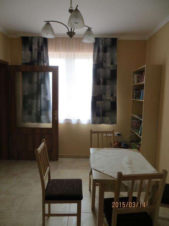 Kiserdo Vendeghaz Rajka Buitenkant foto